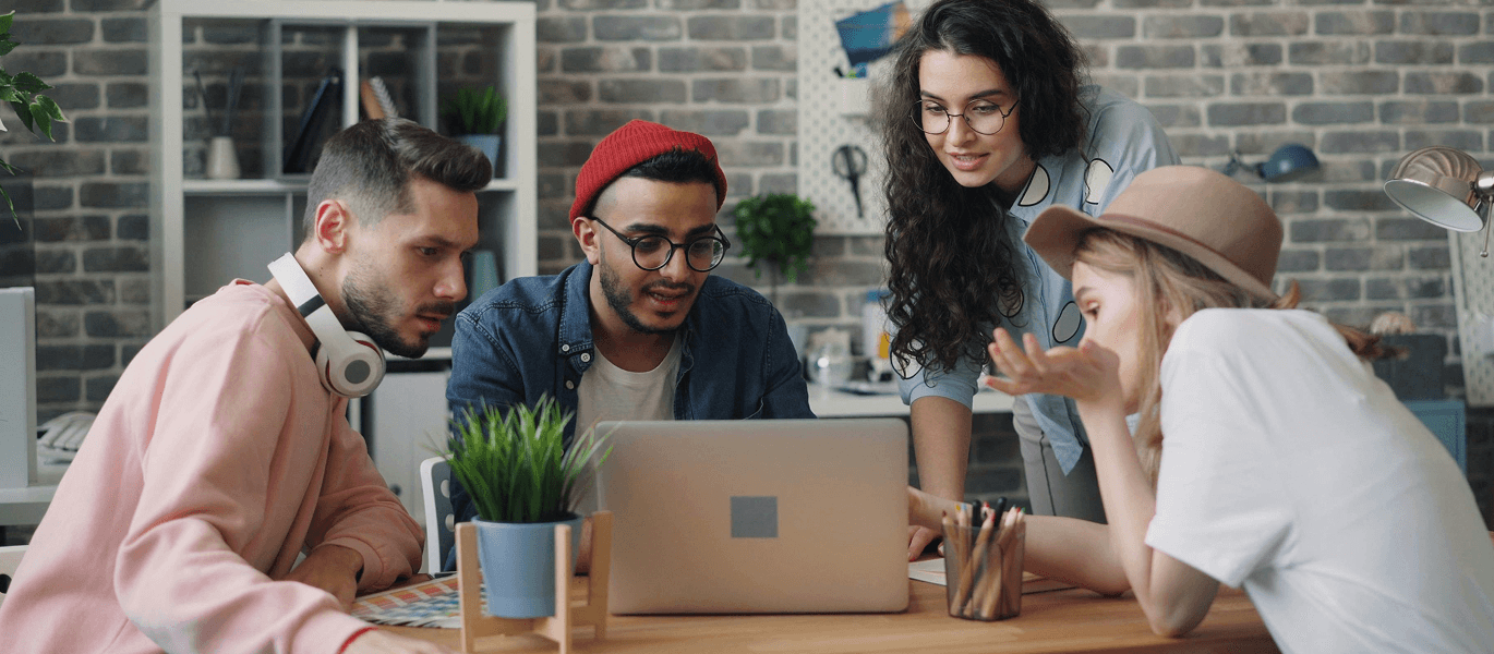 Đội ngũ làm việc tại Xipat